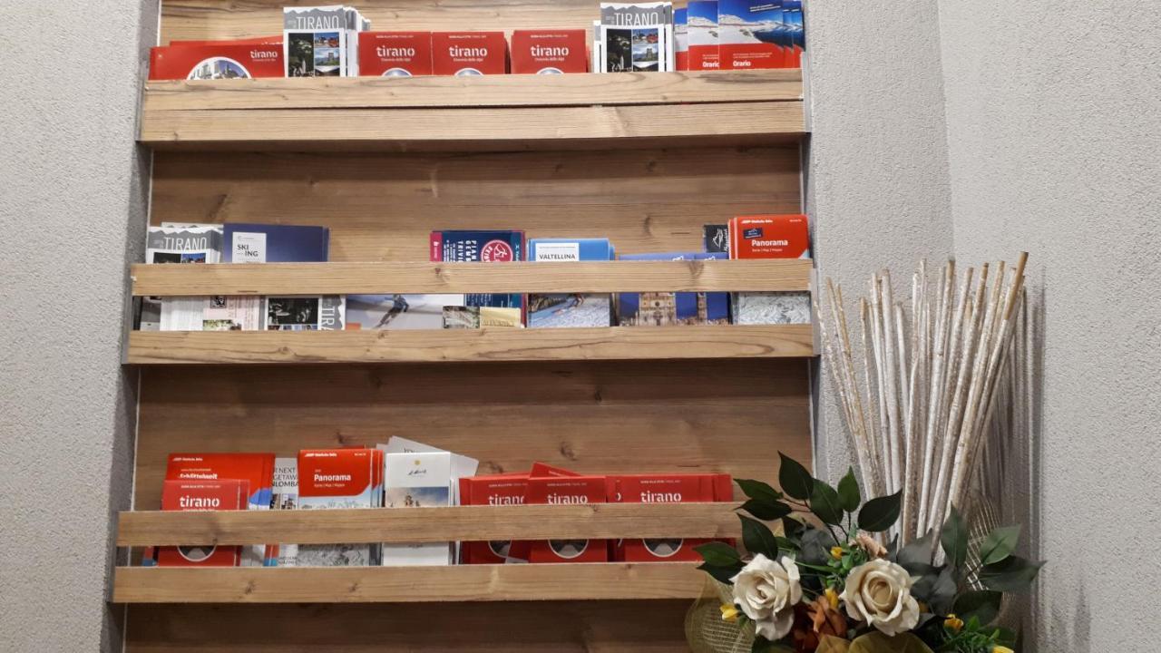 טיראנו Hotel Bed & Rooms , Corte Rossa -1 Min Walk To Bernina Express מראה חיצוני תמונה