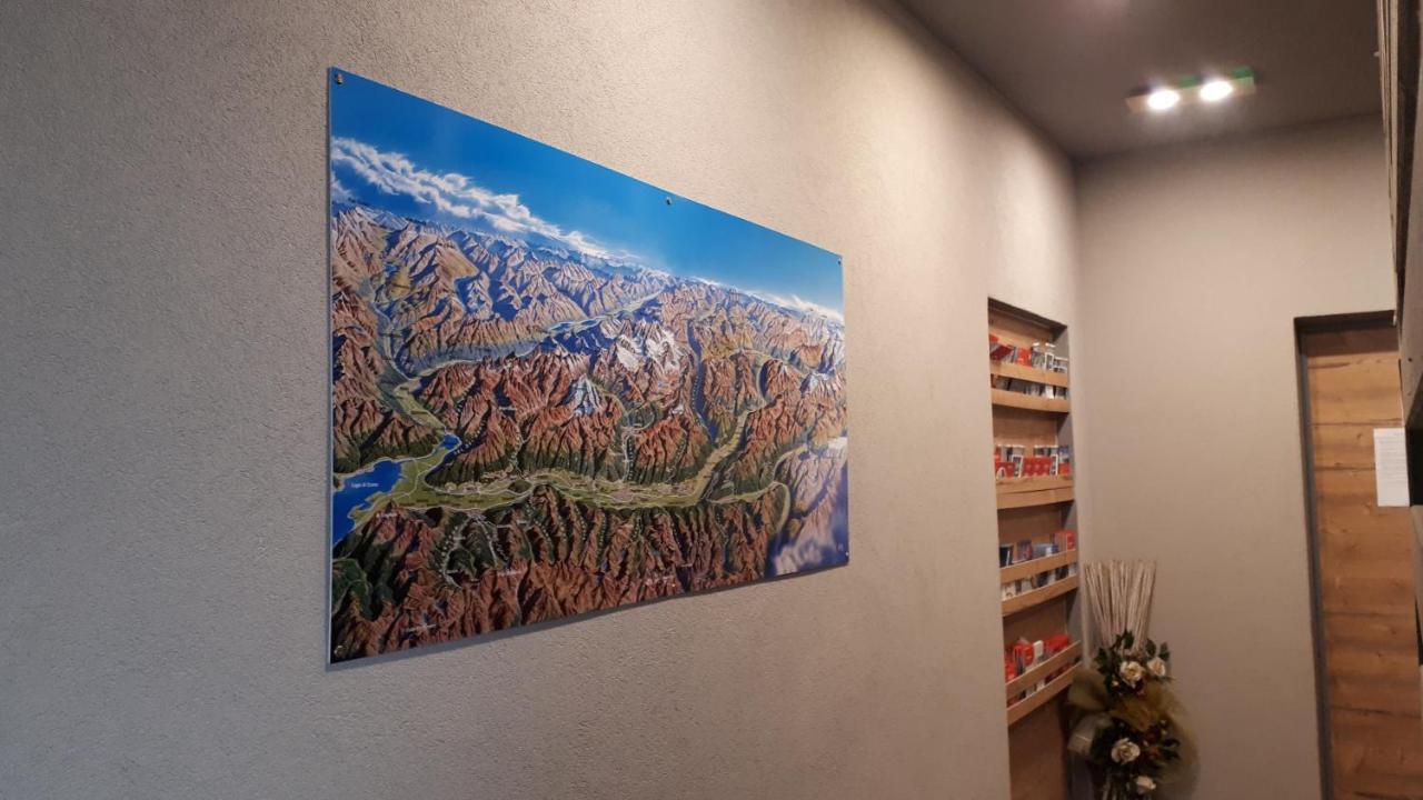 טיראנו Hotel Bed & Rooms , Corte Rossa -1 Min Walk To Bernina Express מראה חיצוני תמונה