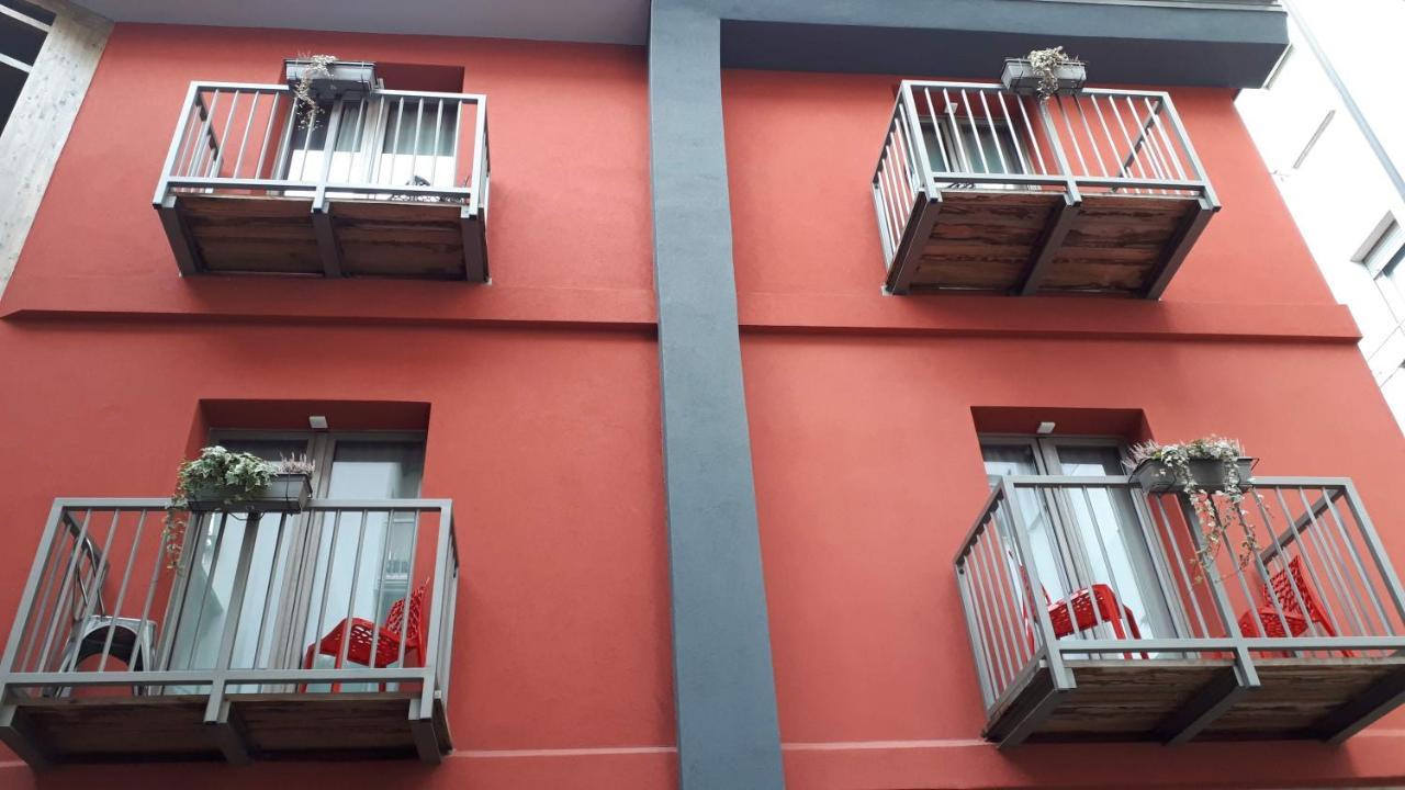 טיראנו Hotel Bed & Rooms , Corte Rossa -1 Min Walk To Bernina Express מראה חיצוני תמונה