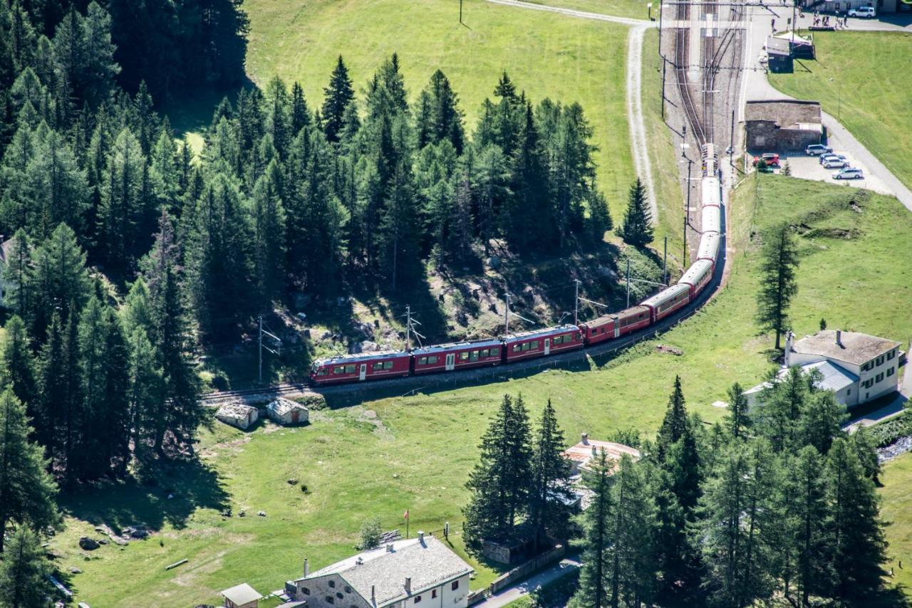 טיראנו Hotel Bed & Rooms , Corte Rossa -1 Min Walk To Bernina Express מראה חיצוני תמונה