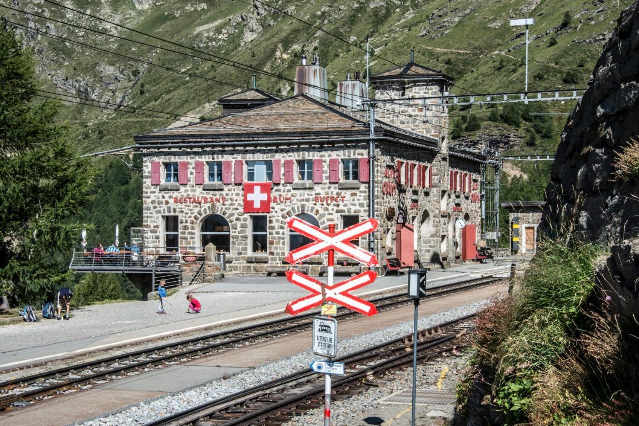 טיראנו Hotel Bed & Rooms , Corte Rossa -1 Min Walk To Bernina Express מראה חיצוני תמונה