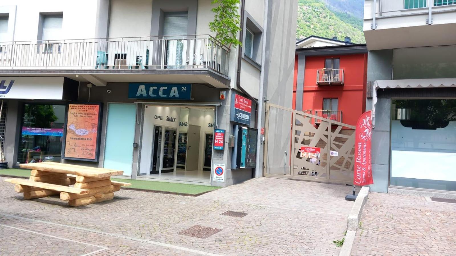 טיראנו Hotel Bed & Rooms , Corte Rossa -1 Min Walk To Bernina Express מראה חיצוני תמונה