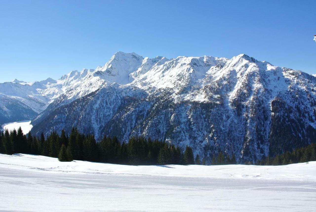 טיראנו Hotel Bed & Rooms , Corte Rossa -1 Min Walk To Bernina Express מראה חיצוני תמונה