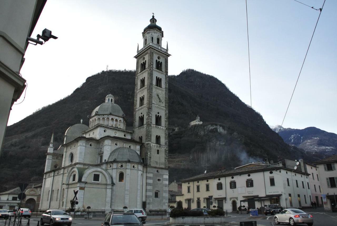 טיראנו Hotel Bed & Rooms , Corte Rossa -1 Min Walk To Bernina Express מראה חיצוני תמונה